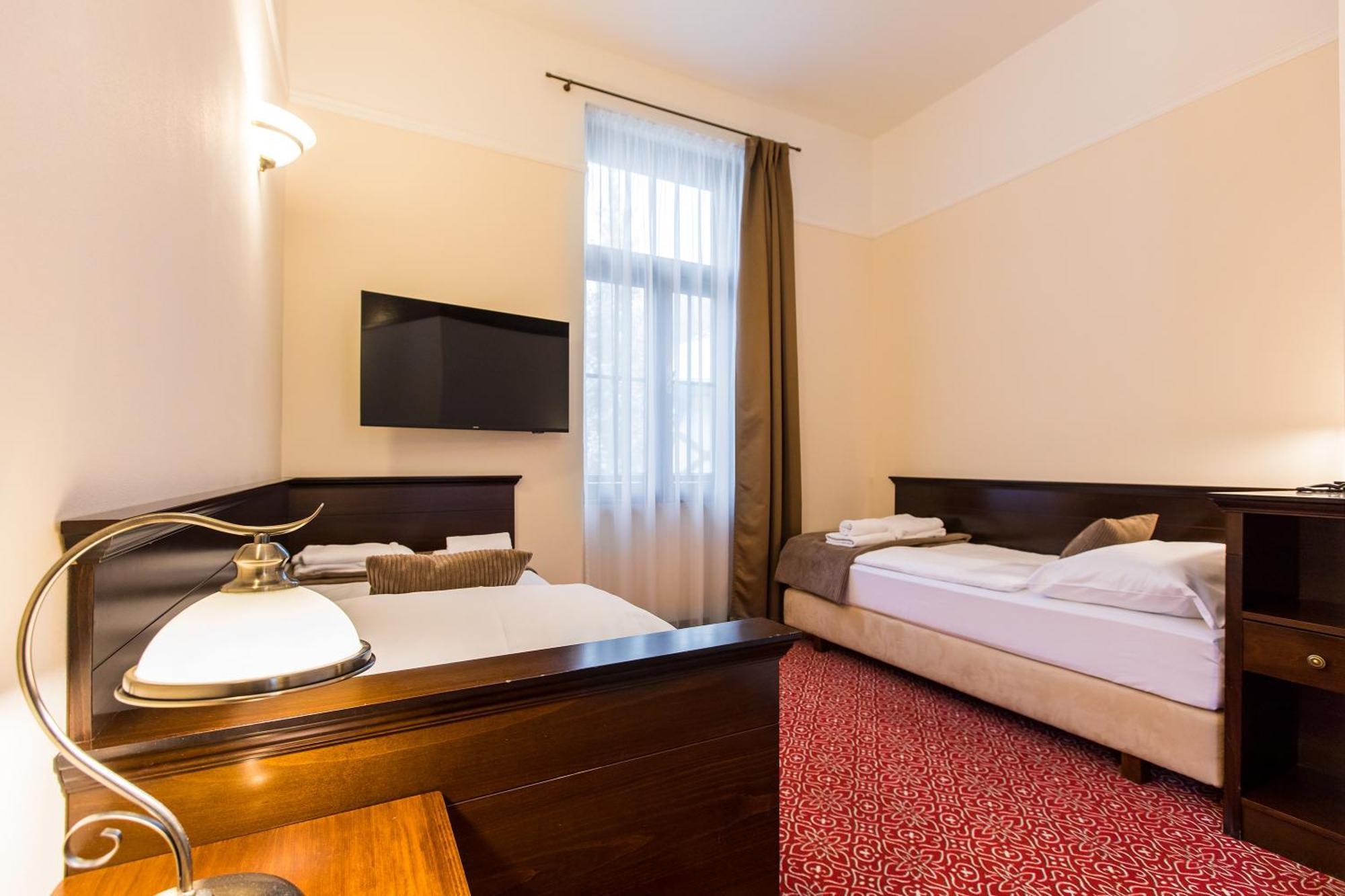 Hotel Bankov Kosice Room photo